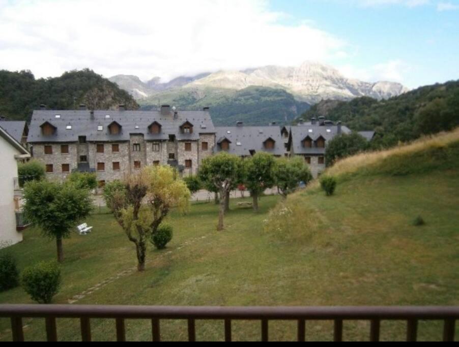 Apartamento Con Espectacular Terraza Escarrilla Exteriér fotografie